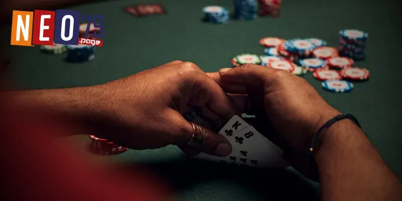 Bluff trong Poker là gì? Tác dụng và phương pháp chơi Bluff 2 Những sai lầm cần tránh khi chơi Poker Bluff